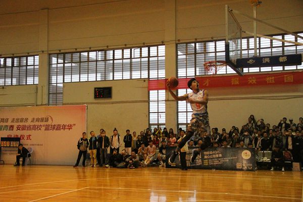 20161017091555447872.jpg 扣篮.jpg
